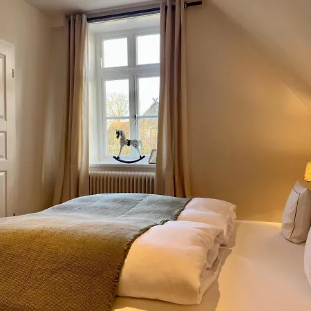 Stimbekhof Hotell 3*